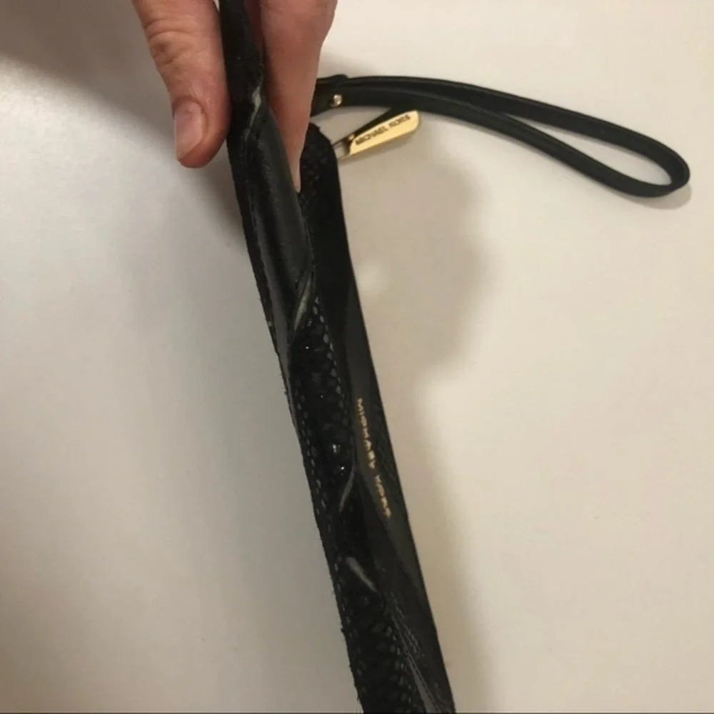 Michael kors black chevron multi texture wristlet
